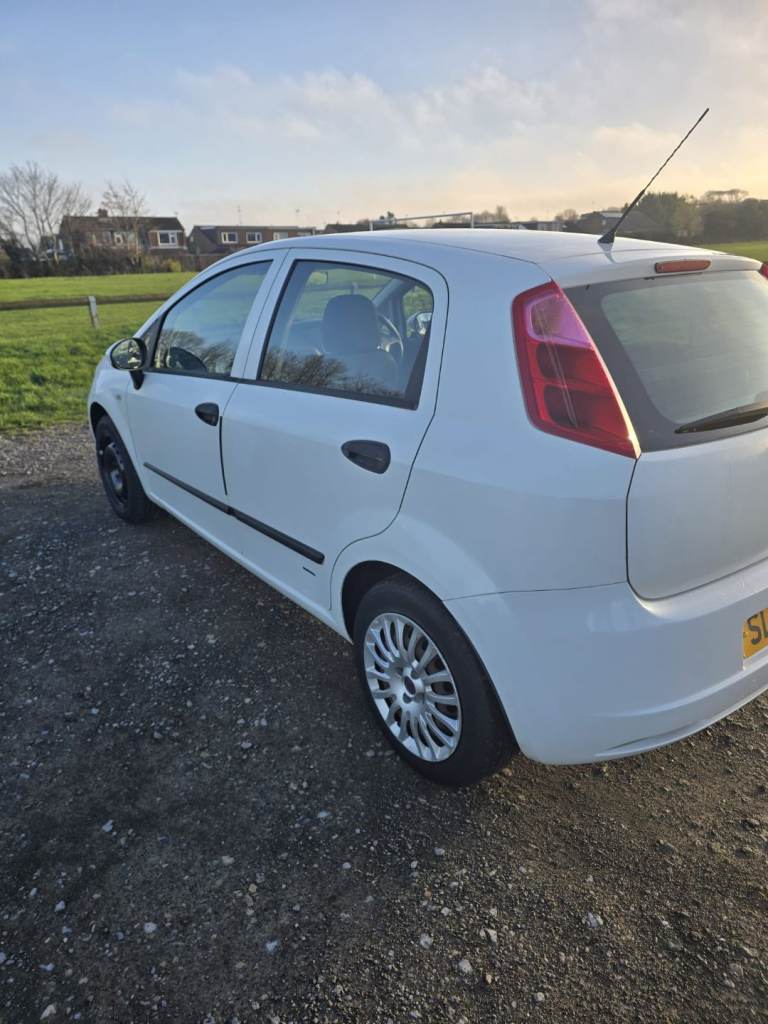 Fiat, GRANDE PUNTO, Hatchback, 2008, Manual, 1242 (cc), 5 doors