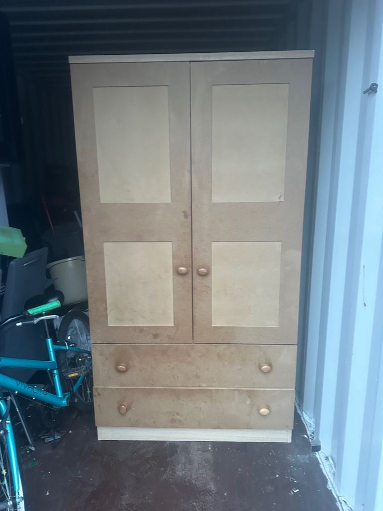 Wardrobe 