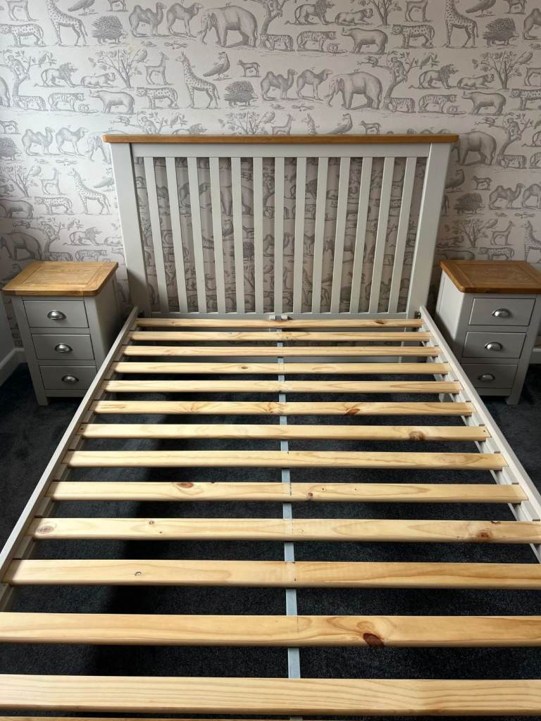 Double bed and matching bedside tables