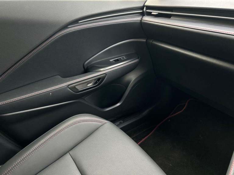 2024 Lexus LBX 1.5 VVT-iE Premium Plus SUV 5dr Petrol Hybrid E-CVT Euro 6 (s/s) (136 ps) SUV PETR...