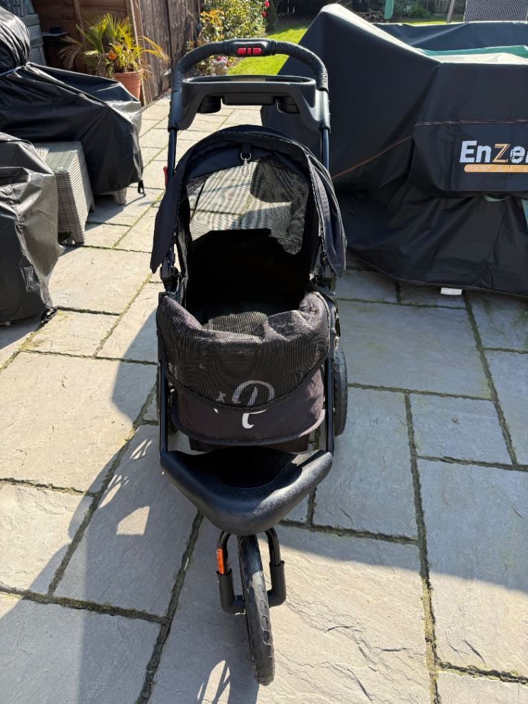 Petique dog pushchair