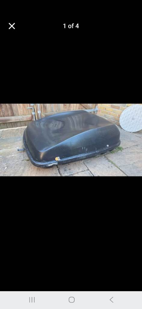 Halfords Locking Roof box