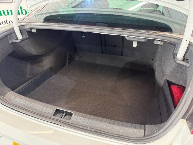 2016 Volkswagen Passat 2.0 TDI BlueMotion Tech R-Line Saloon 4dr Diesel DSG Euro 6 (s/s) (190 ps)...