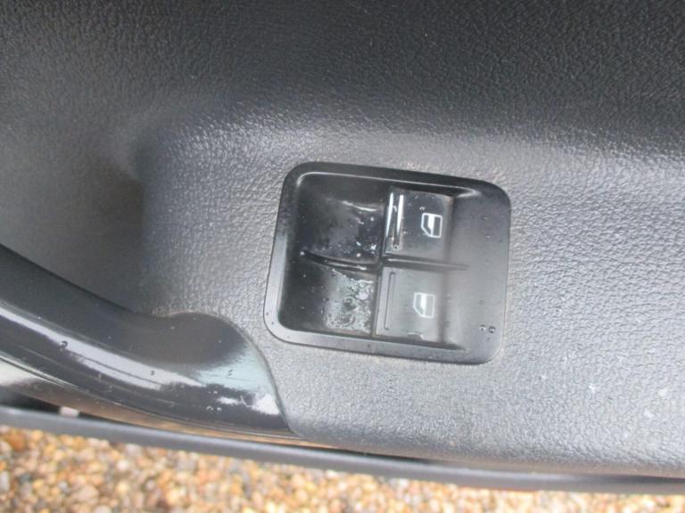 2015 Volkswagen Caddy 16 TDI 102PS Startline Van PANEL VAN Diesel Manual