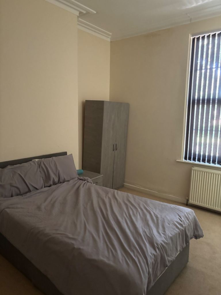 Room to rent 