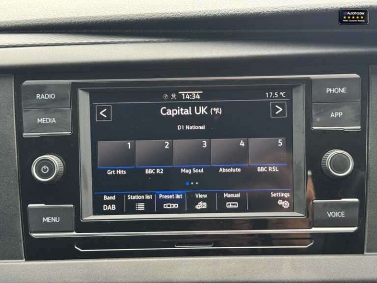 2023 Volkswagen Transporter Crew Cab LWB L2H1 T32 Tdi Kombi Highline Air Con Cam EURO 6 NO VAT Cr...