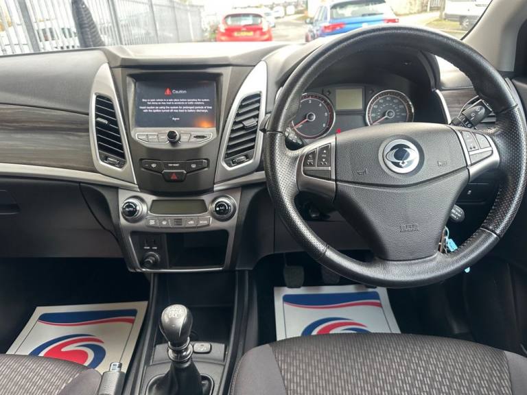 2017 66 SSANGYONG KORANDO 2.2D LE SUV 5DR DIESEL MANUAL EURO 6 (178 PS) DIESEL