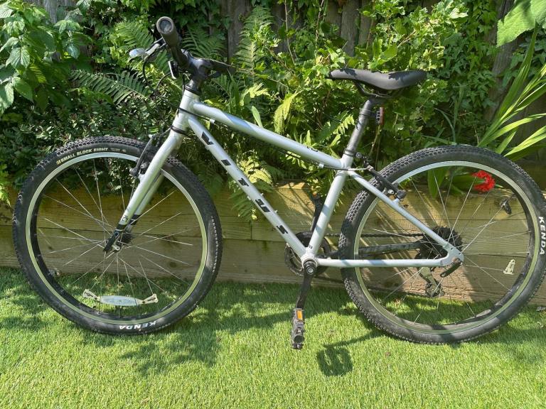 Vitus 26-inch rigid mountain bike / dirt jump style bike