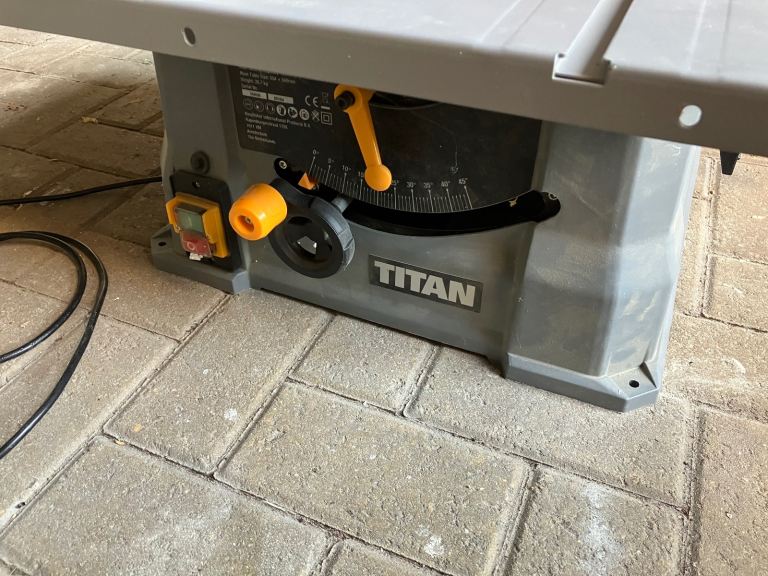 Titan 1500W Table Saw