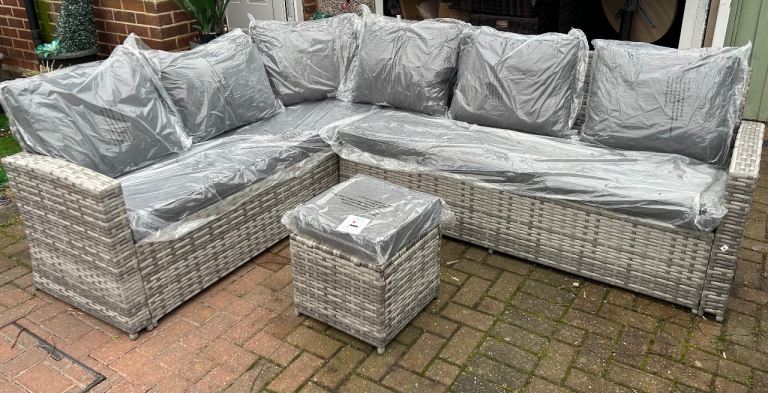 Garden furniture 