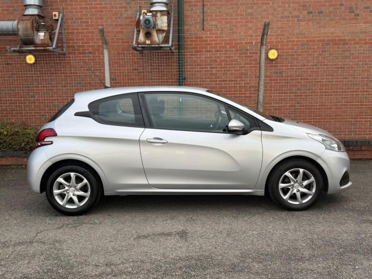 2016 Peugeot 208 1.2 PureTech 82 Active 3dr HATCHBACK PETROL Manual