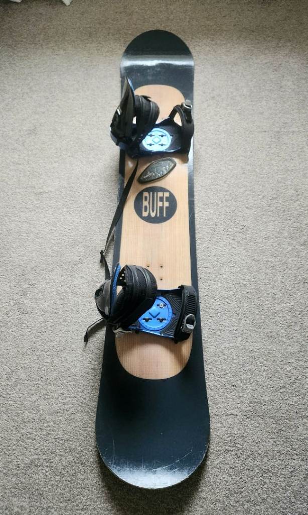 Vintage 2000's GT Snowboard & Gnu Bindings 