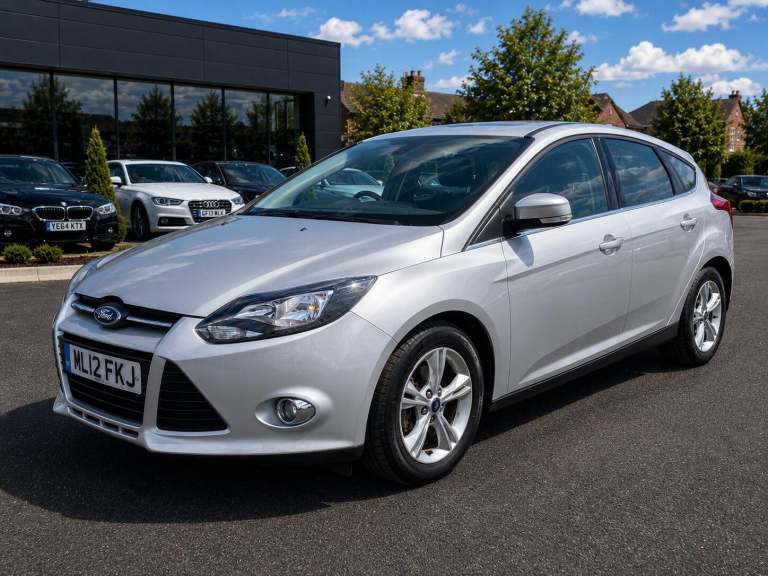 2012 Ford Focus 1.6 Zetec Powershift Euro 5 5dr HATCHBACK Petrol Automatic