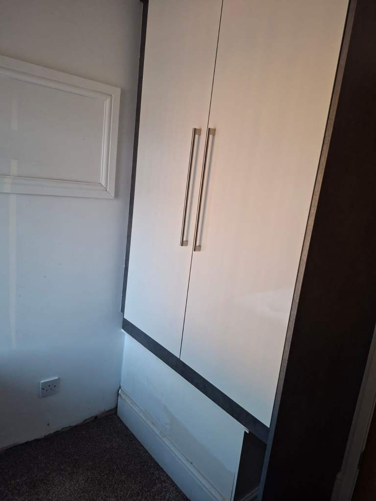 furnished rooms for rent