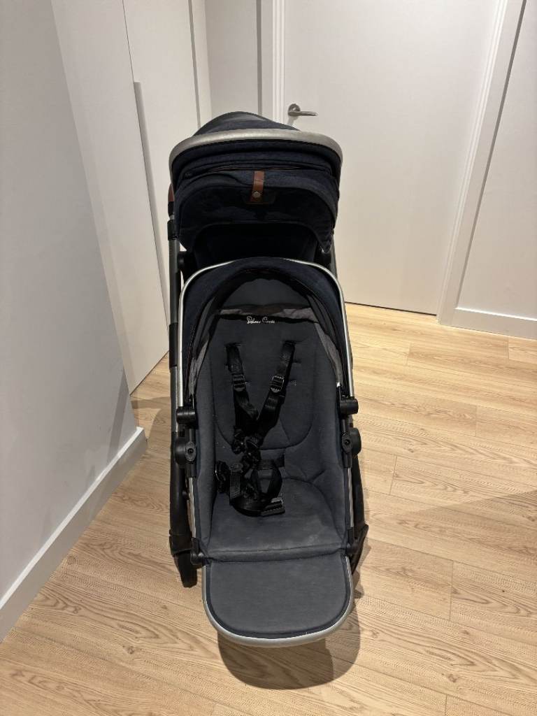 Silver Cross Wave double (tandem) pushchair