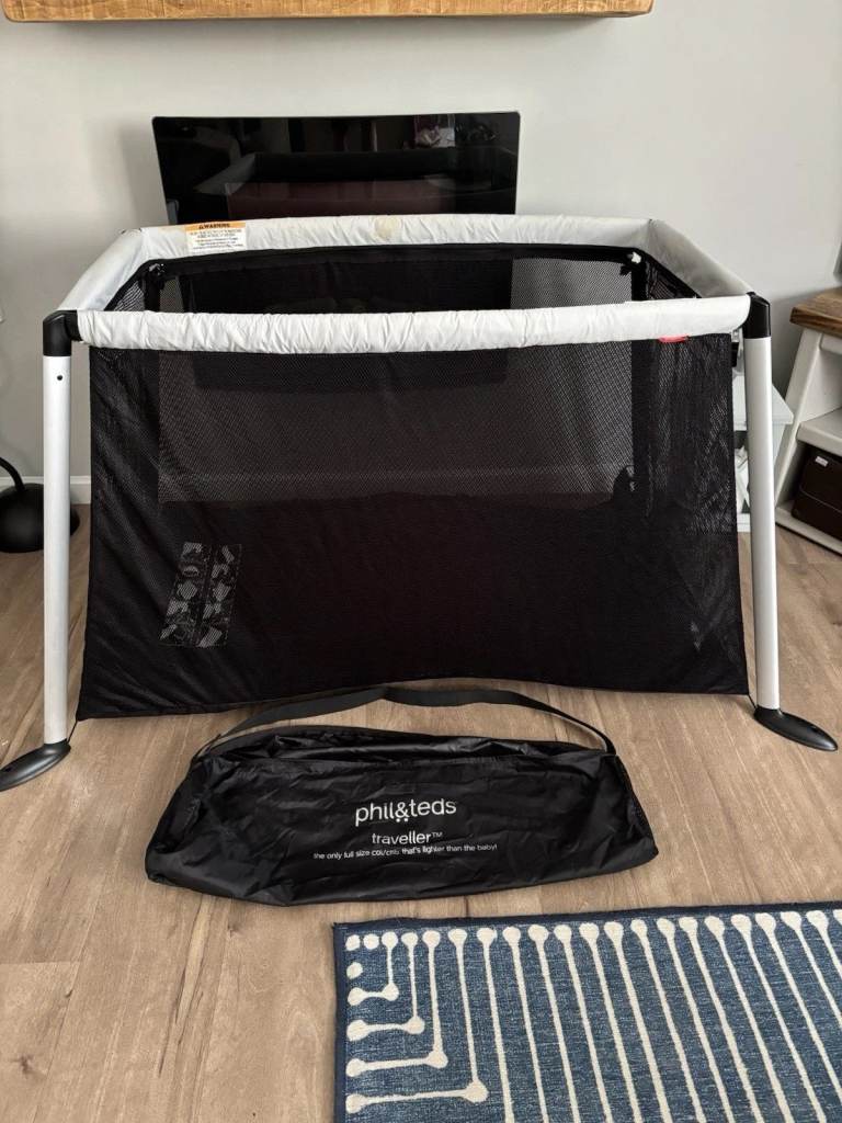 Phil and Teds Traveller Travel Cot