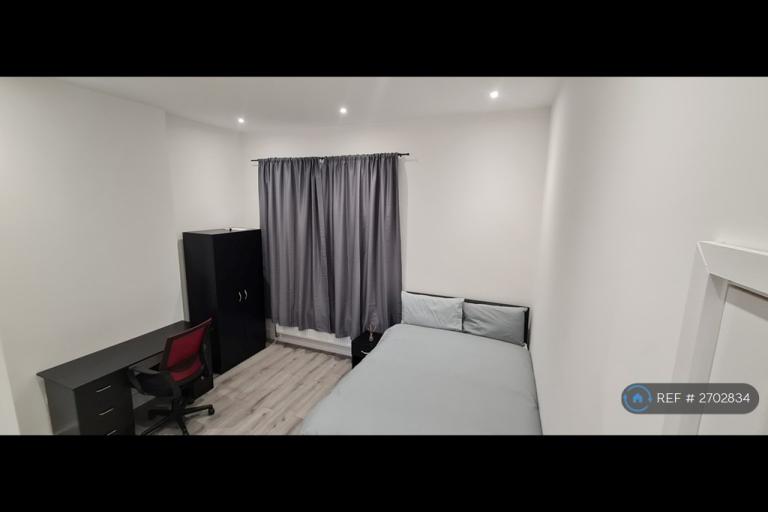 1 bedroom in Southchurch Road, Southend-On-Sea, SS1 (#2702834)