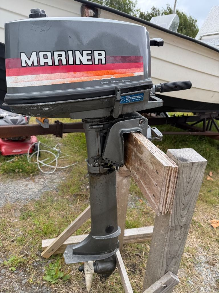 4hp Mariner outboard/Boat engine 