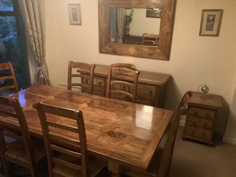 Complete Dining room set.  INLAID DESIGN 