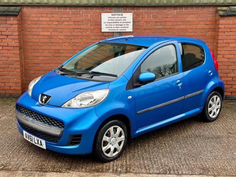PEUGEOT 107 1.0 12V Urban Euro 5 5dr 2011