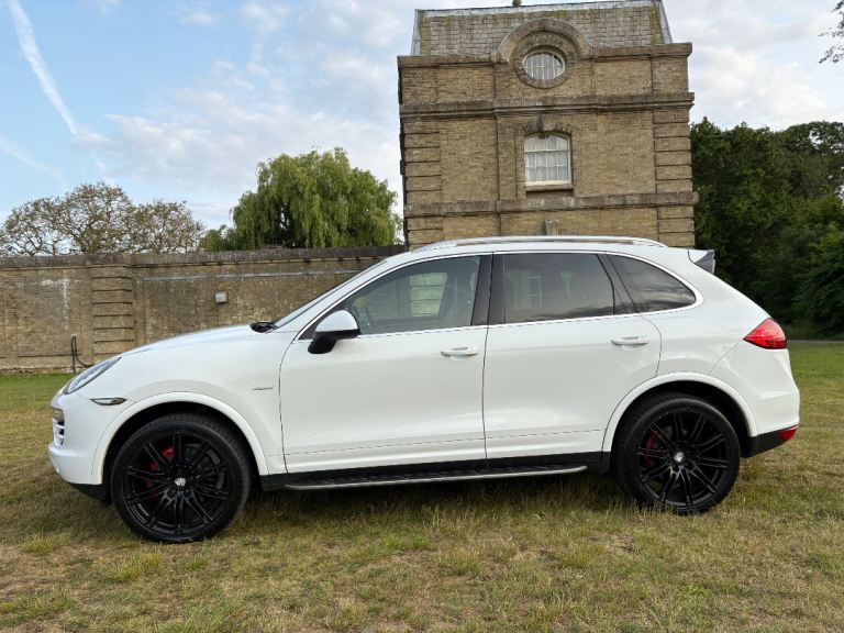 SATNAV+HEATED SEATS+FULL LEATHER