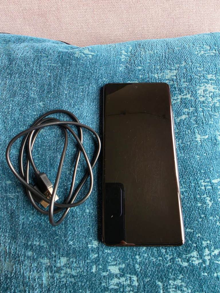 Samsung Galaxy S21 Ultra 5G - 256GB - Phantom Black - EE -Great Condition