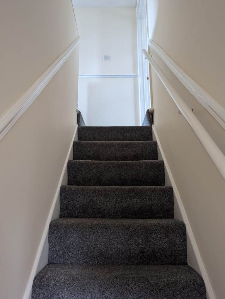 Painting services - Clean & Paint 