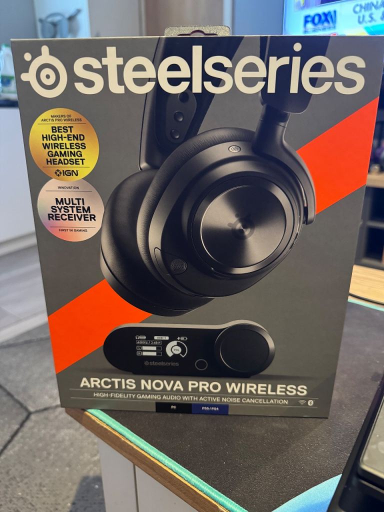 Steel series Arctis Nova Pro Wireless Gaming Headset Ps5/PC