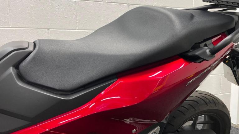 HONDA FORZA 750 R ** TOP BOX - FULL HISTORY - MAY 2027 MOT **