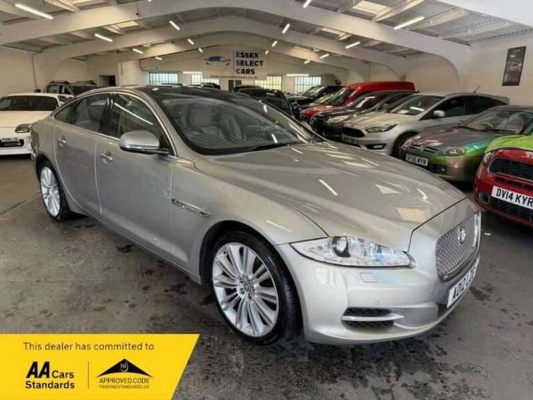 2012 Jaguar XJ 3.0d V6 Portfolio 4dr Auto SALOON DIESEL Automatic