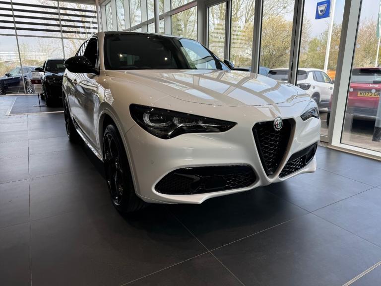 2025 Alfa Romeo Stelvio 2.0 Turbo 280 Tributo Italiano 5dr AWD Auto Estate Petrol Automatic