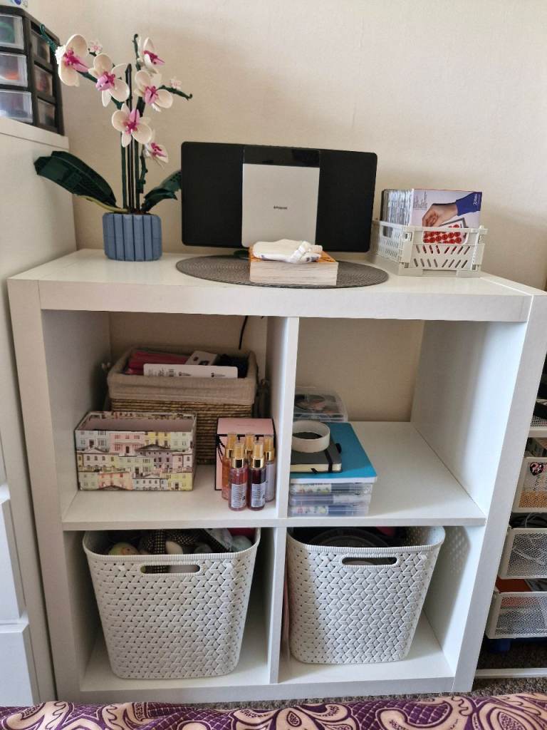 While storage shelves 