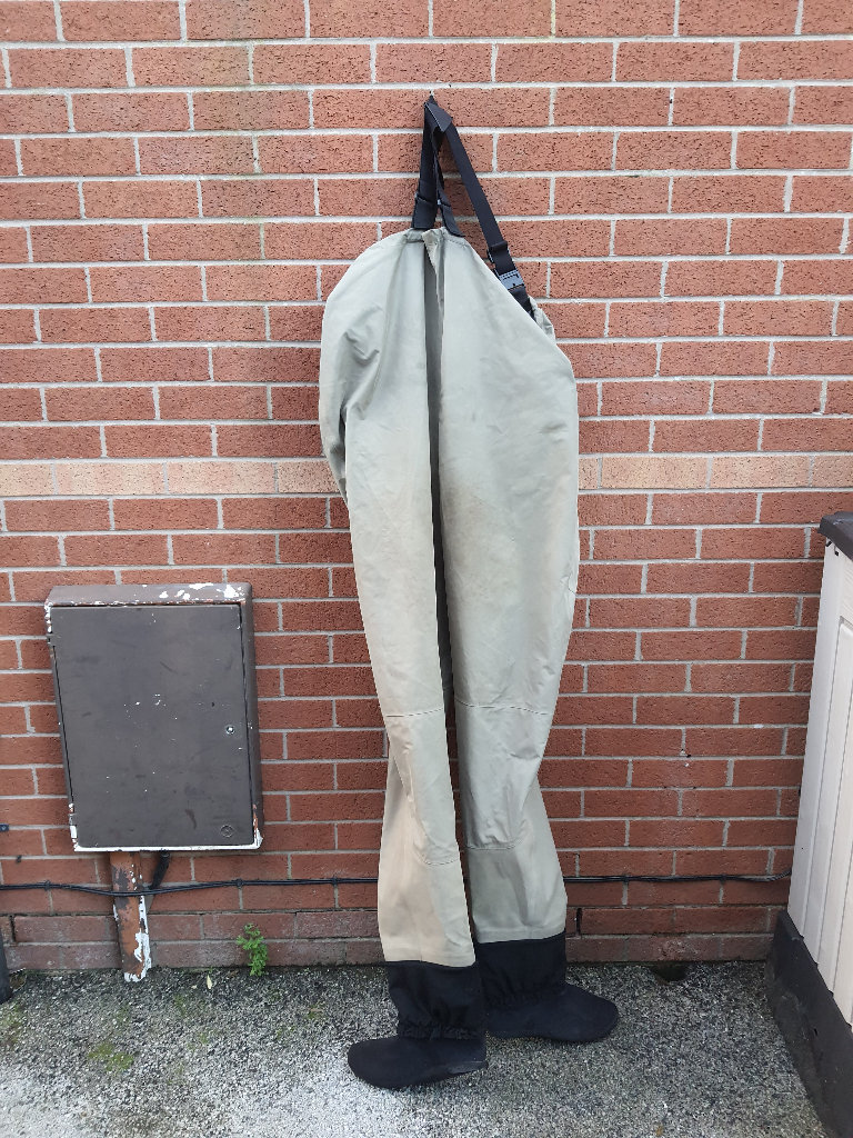 Hardy EWS chest waders XXL very good quality can deliver or post 