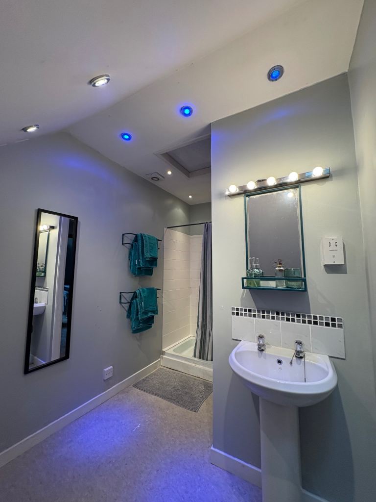 2 BR 2 Floor Apt for rent