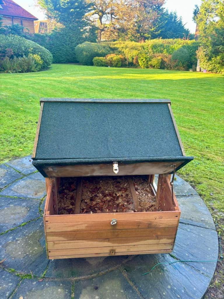 Chicken House for 6 Chickens