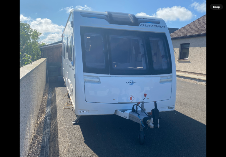 Lunar quasar 574 caravan
