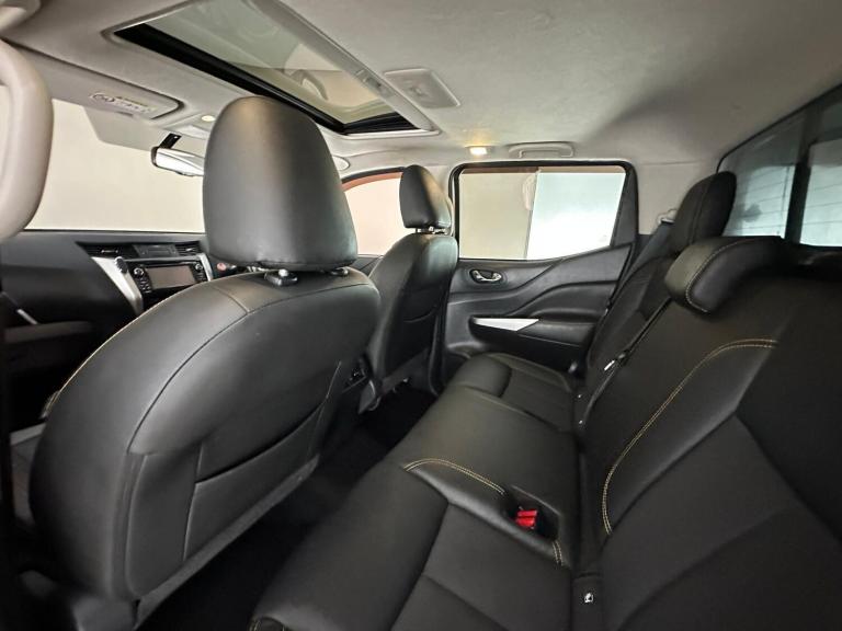2018 Nissan Navara 2.3 dCi N-Guard Auto 4WD Euro 6 4dr PICK UP Diesel Automatic
