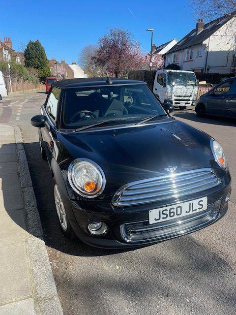 MINI COOPER CONVERTIBLE - Low mileage, heated seats, rear parking sensors