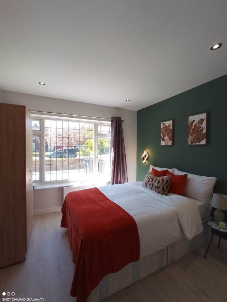 PRIVATE HMO STUDIO AVAILABLE NOW – UB7 9DU | WEST DRAYTON/ HEATHROW AREA | DSS WELCOME | 35+