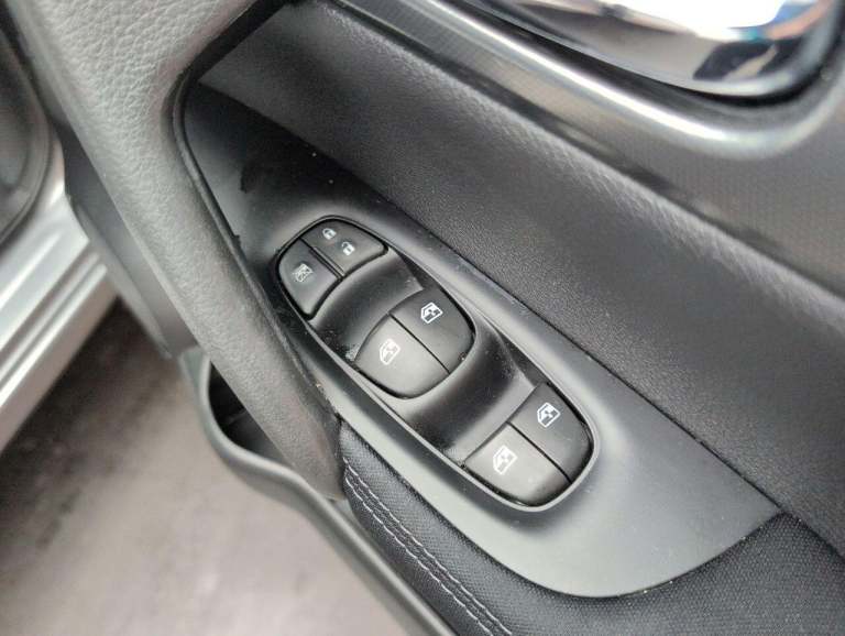 2017 Nissan Qashqai 1.2 DIG-T N-Connecta SUV 5dr Petrol XTRON Euro 6 (s/s) (115 ps) HILL START HA...