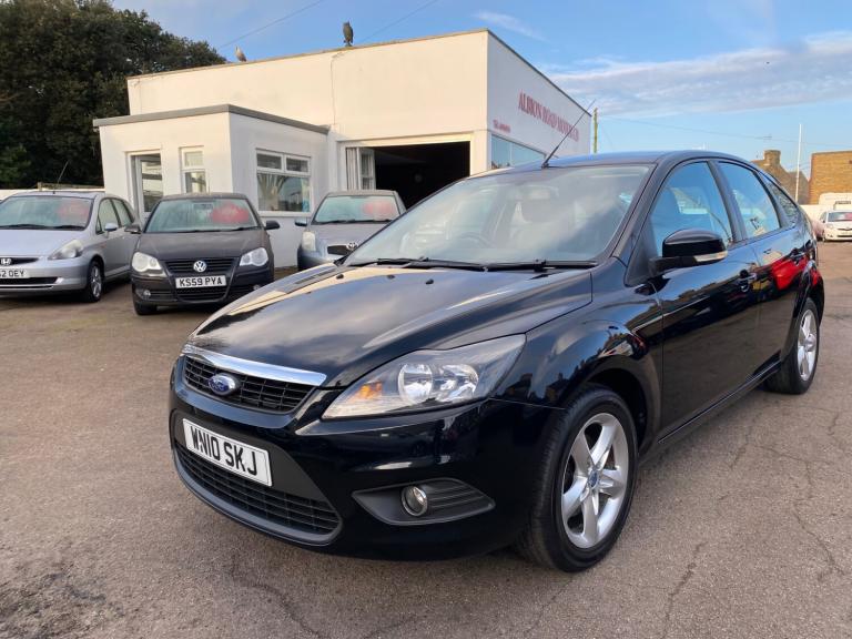 2010 Ford Focus 1.6 Zetec 5dr HATCHBACK Petrol Manual
