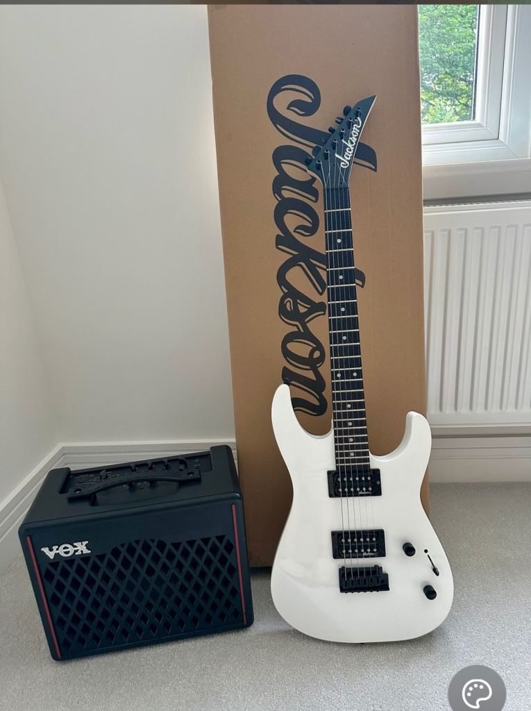 Jackson Electric Guitar with VOX Amp – Good Condition
