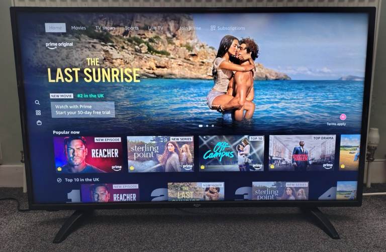 Bush 43-inch 4K UHD Smart TV - Excellent Condition