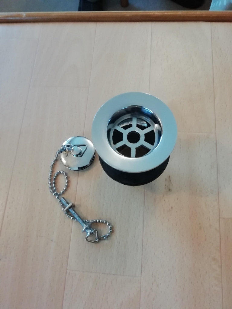 Sink & Bathroom Taps in Chrome NEW (Complete Pack)