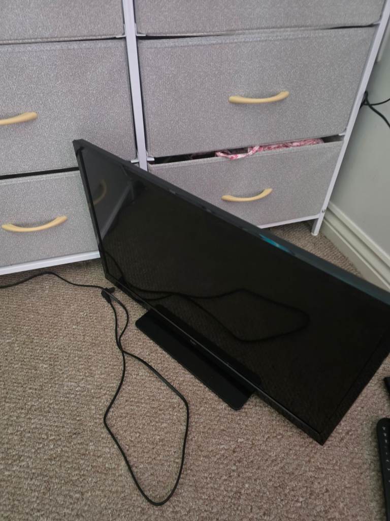 Bush 24-in TV brilliant condition