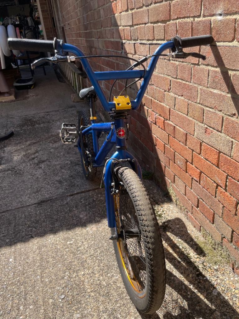 Retro Blue & Gold Schwinn BMX Bike - Good working Condition