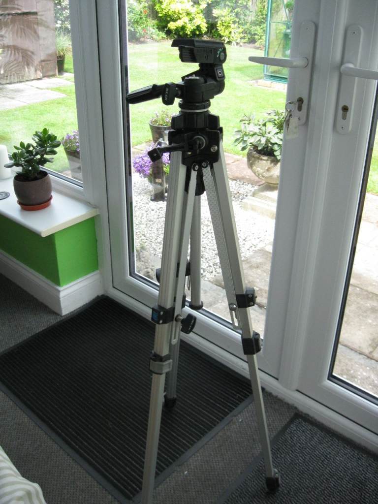 SLIK Camera Tripod