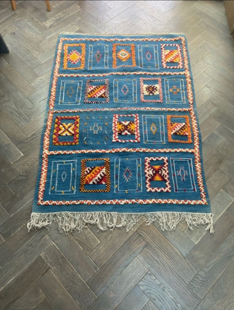 Authentic hand-weaved wool Moroccan Berber rug