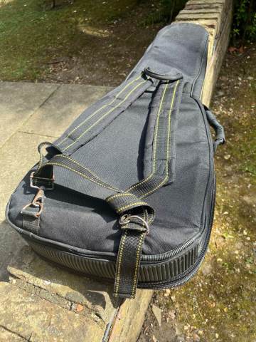 Fernandes The Revival RST-50 '64 (MIJ) + quality padded gig bag