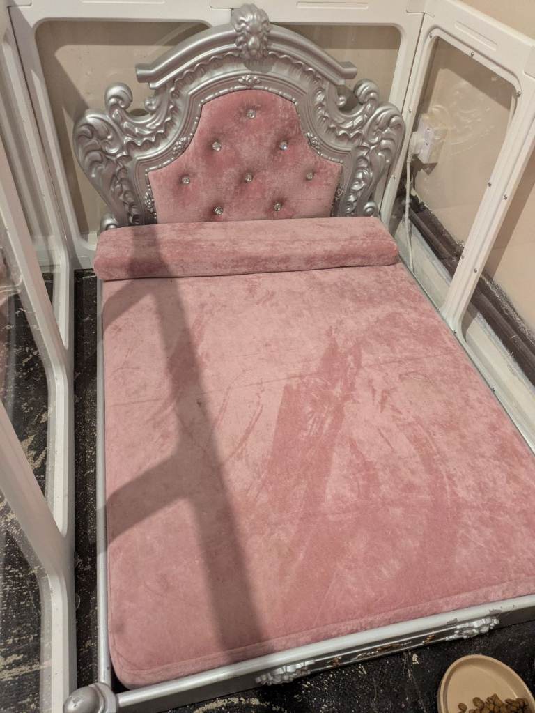 Dog Bed pink